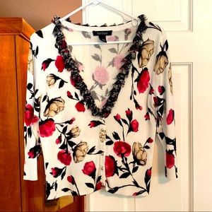 Rose patterned Cardigan sweater